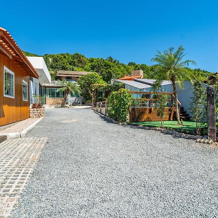 Residencial Com Piscina Possui Jacuzzi Aquecida Com Hidromassagem Villa Bombinhas Exterior photo