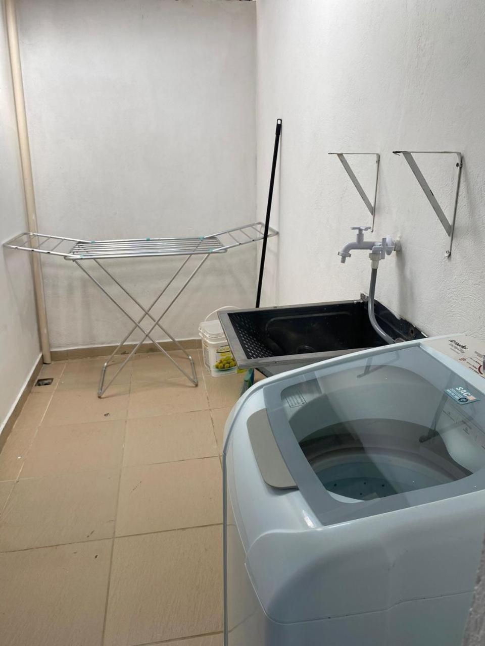 Residencial Com Piscina Possui Jacuzzi Aquecida Com Hidromassagem Villa Bombinhas Exterior photo
