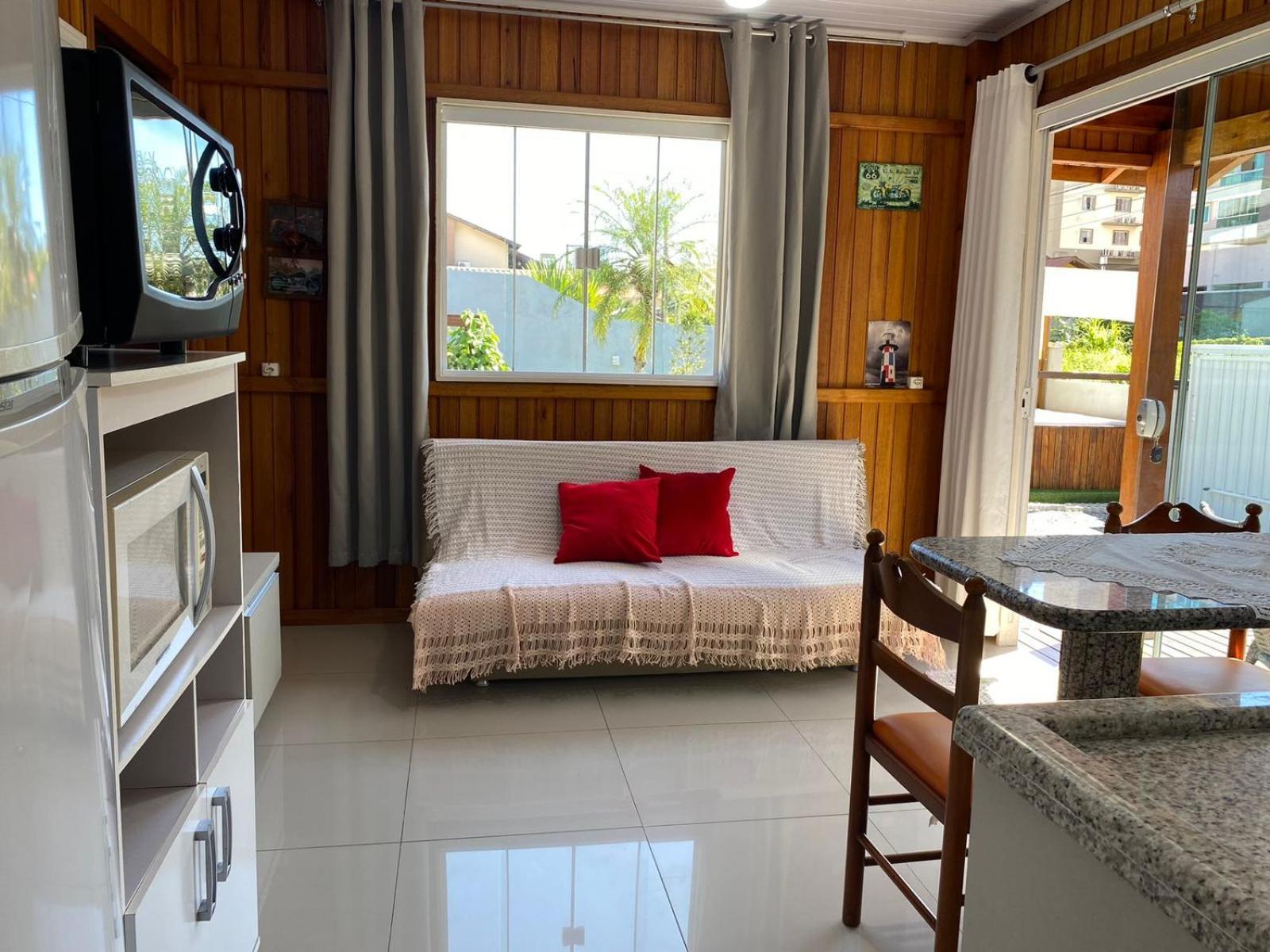 Residencial Com Piscina Possui Jacuzzi Aquecida Com Hidromassagem Villa Bombinhas Exterior photo