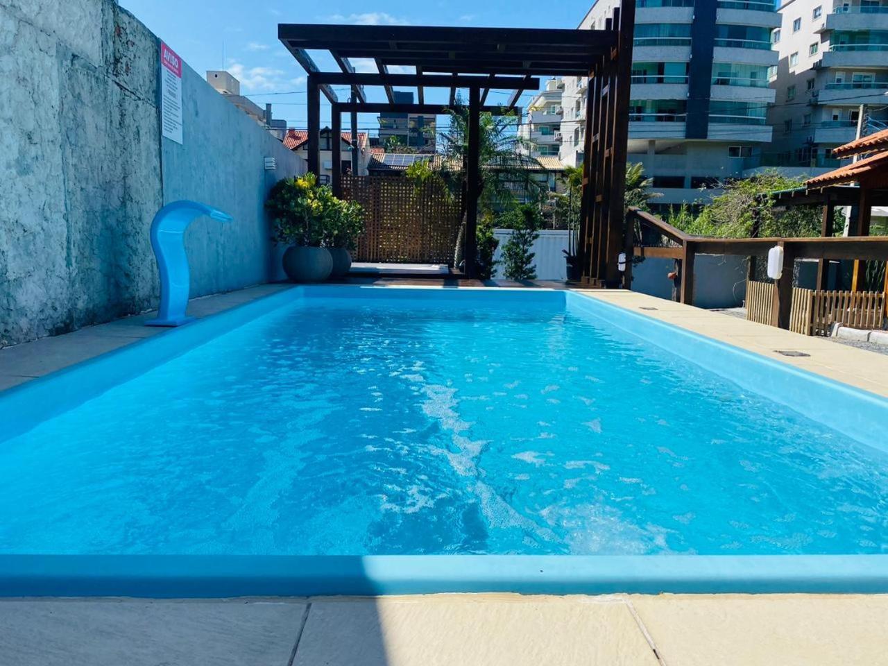 Residencial Com Piscina Possui Jacuzzi Aquecida Com Hidromassagem Villa Bombinhas Exterior photo