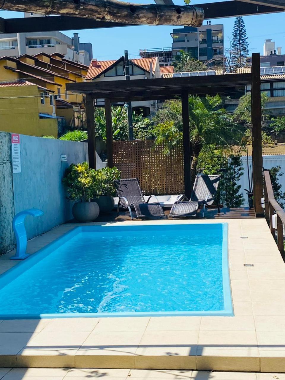 Residencial Com Piscina Possui Jacuzzi Aquecida Com Hidromassagem Villa Bombinhas Exterior photo