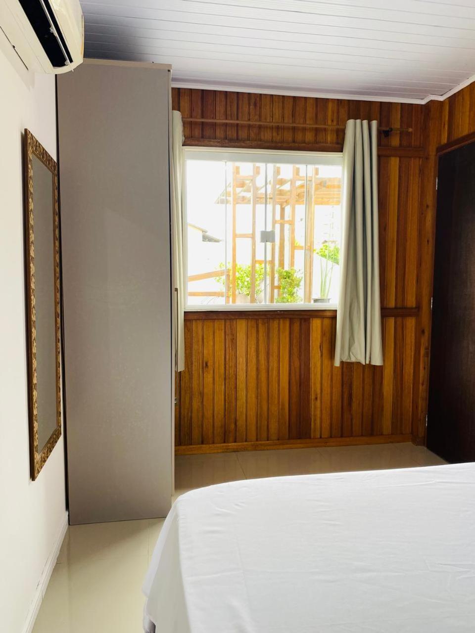 Residencial Com Piscina Possui Jacuzzi Aquecida Com Hidromassagem Villa Bombinhas Exterior photo