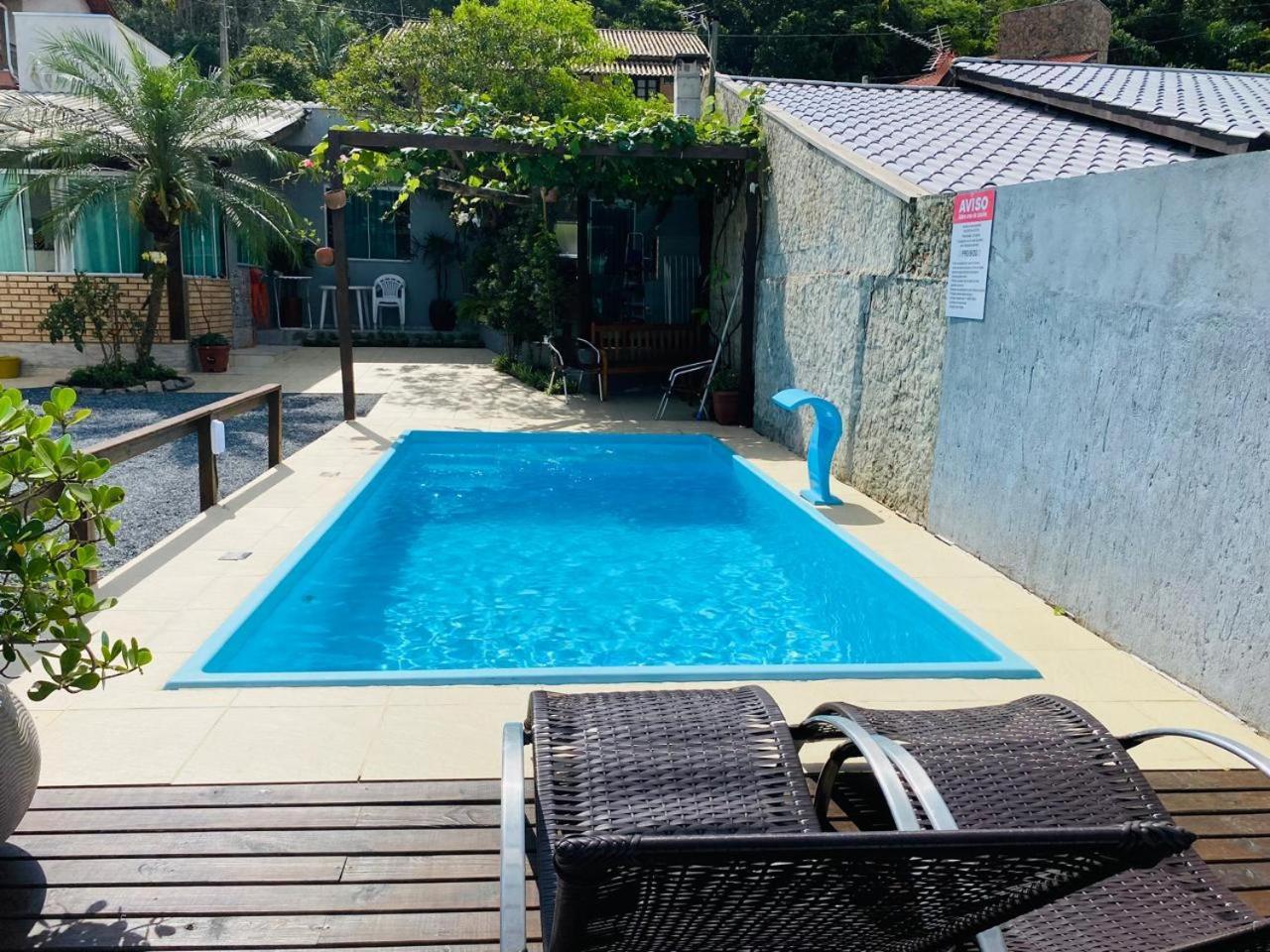 Residencial Com Piscina Possui Jacuzzi Aquecida Com Hidromassagem Villa Bombinhas Exterior photo