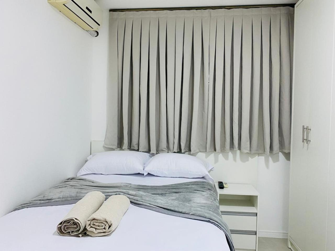 Residencial Com Piscina Possui Jacuzzi Aquecida Com Hidromassagem Villa Bombinhas Exterior photo